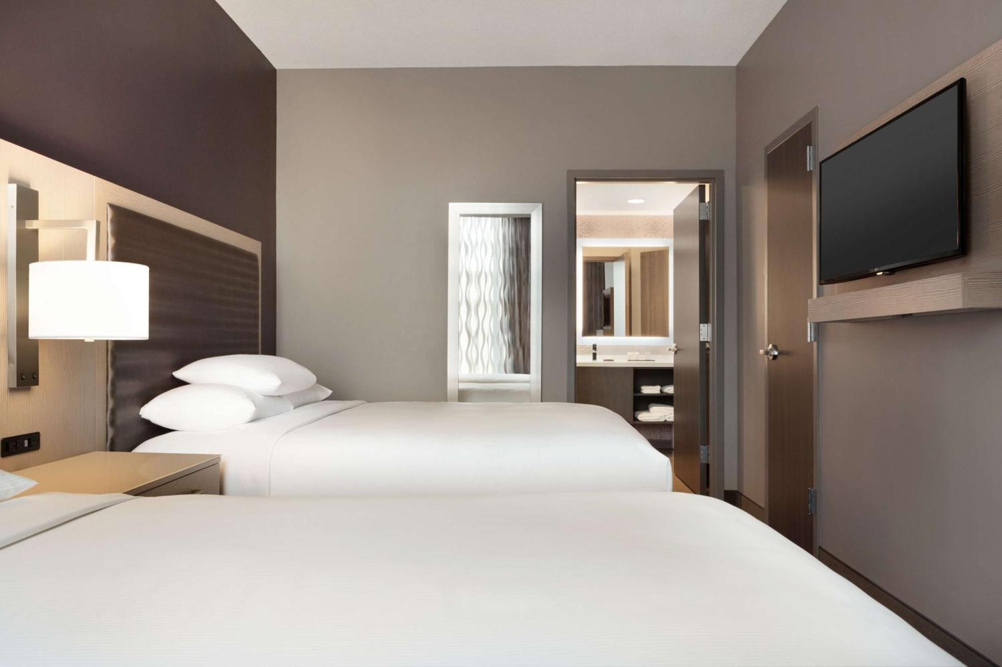 Embassy Suites By Hilton Charlotte Uptown Ngoại thất bức ảnh